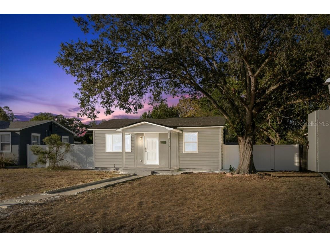 4735 21st Avenue N Saint Petersburg FL 33713 U8220658 image1