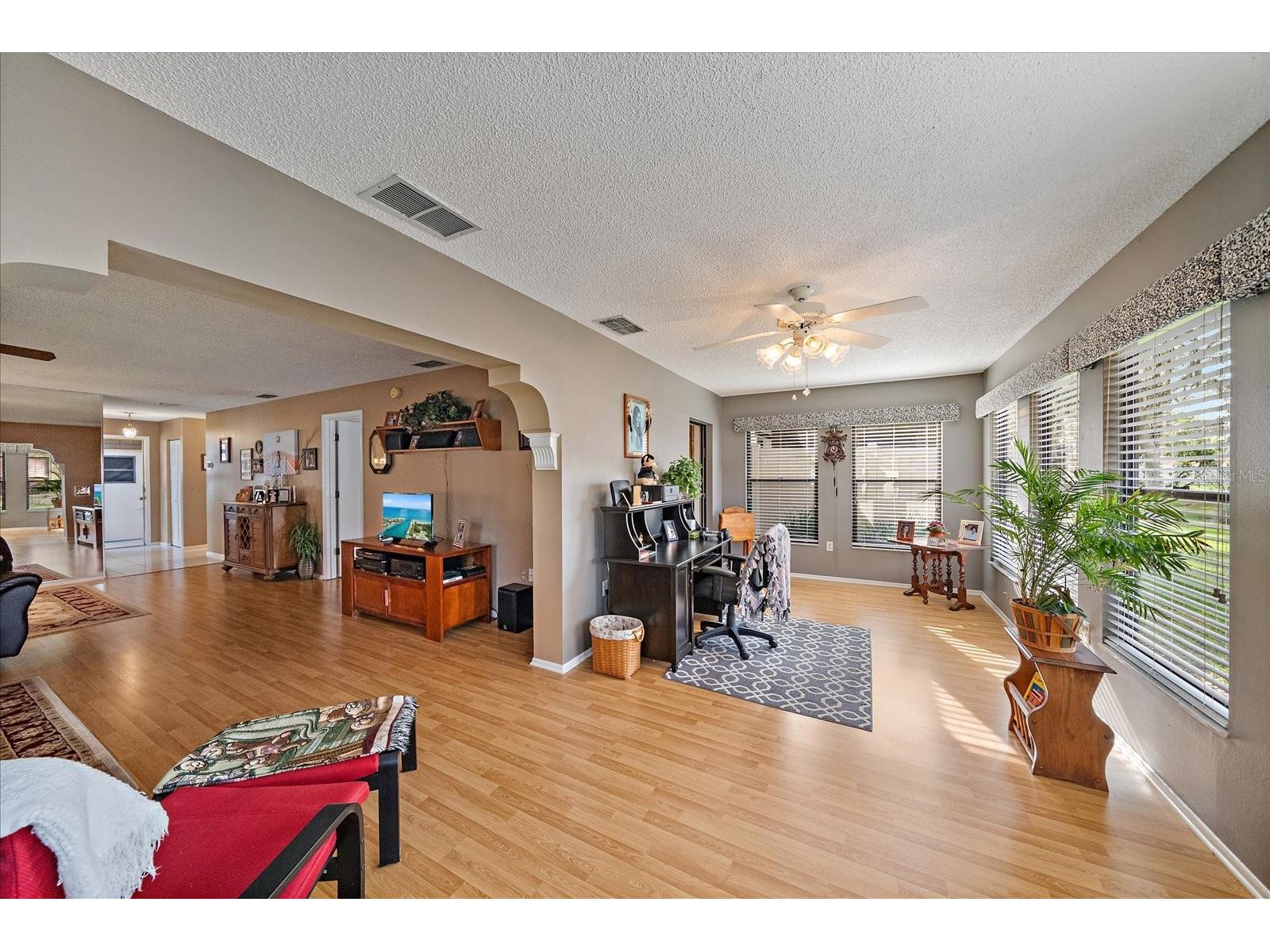 4735 Oak Hill Drive #8 Sarasota FL 34232 A4678024 image13