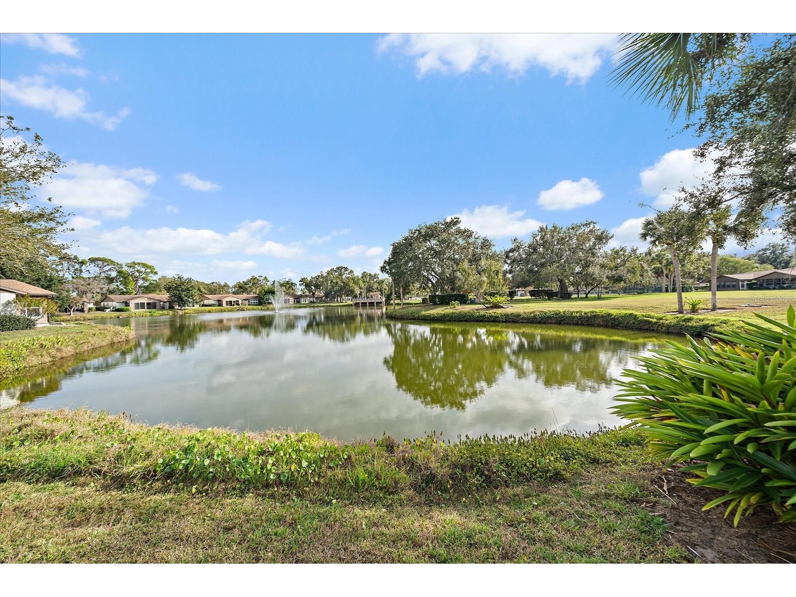 4735 Oak Hill Drive #8 Sarasota FL 34232 A4678024 image28