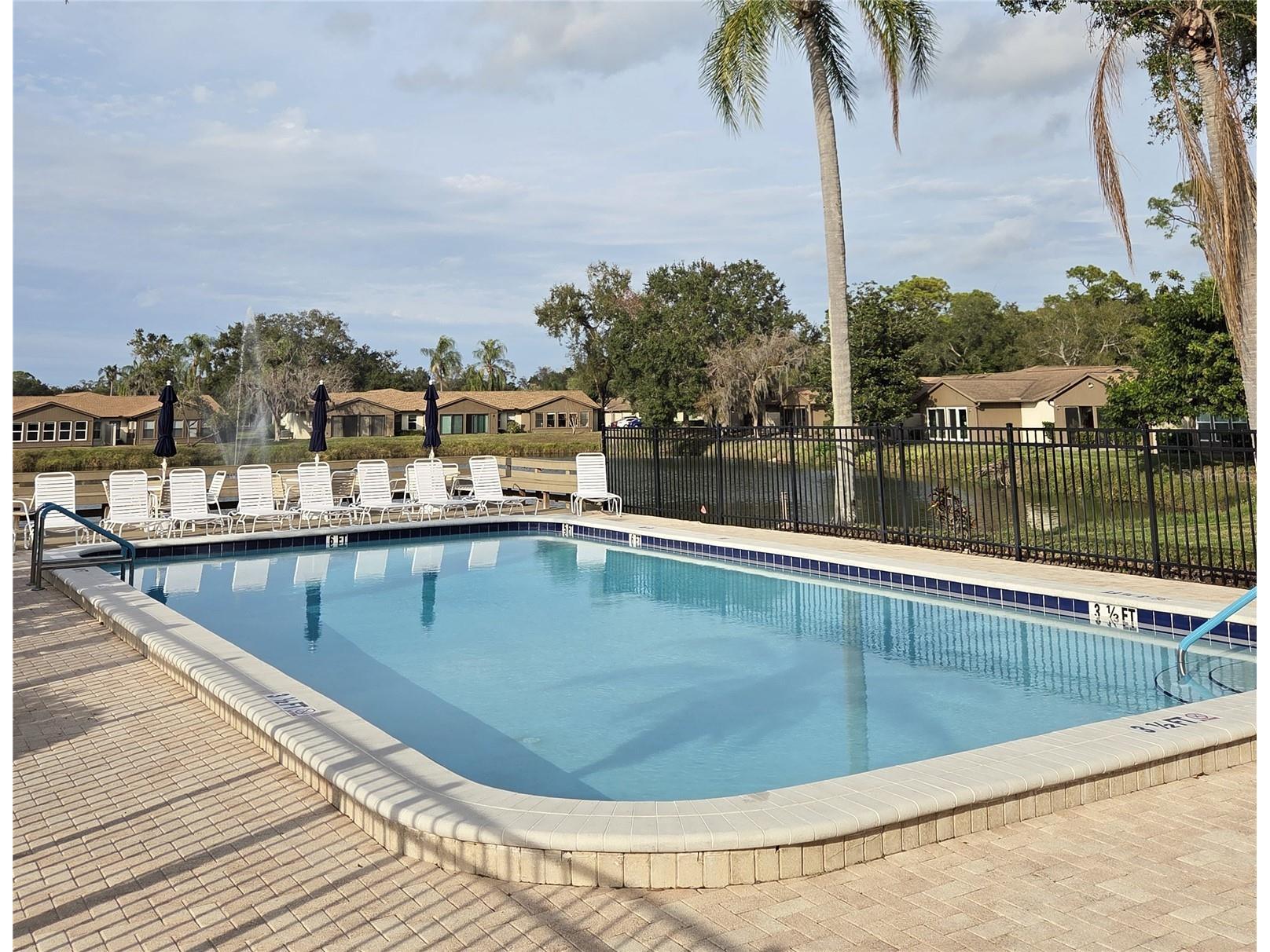 4735 Oak Hill Drive #8 Sarasota FL 34232 A4678024 image33