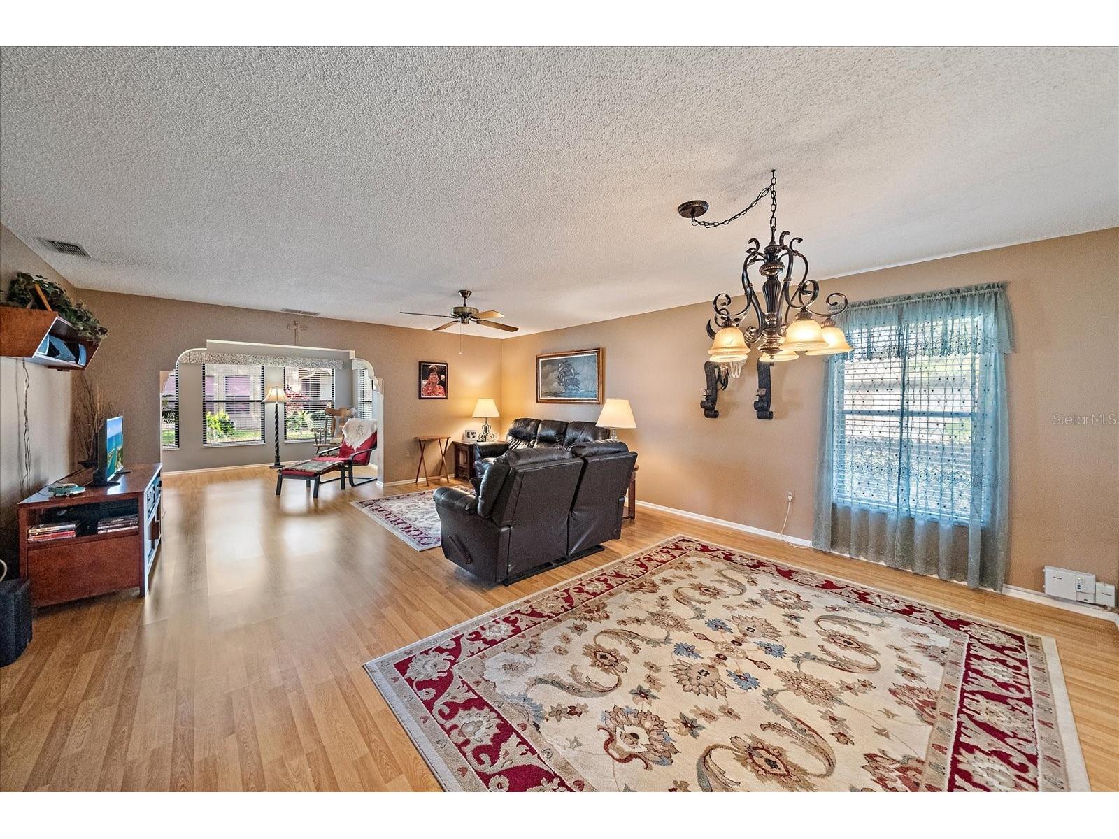 4735 Oak Hill Drive #8 Sarasota FL 34232 A4678024 image7