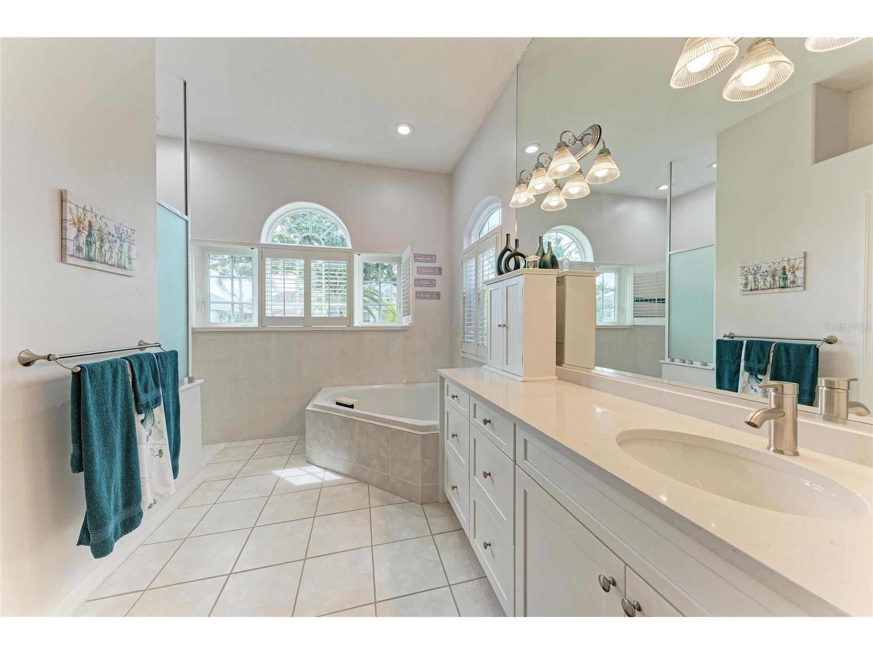 4735 Spinnaker Drive Bradenton FL 34208 - MANATEE RIVER A4683560 image21
