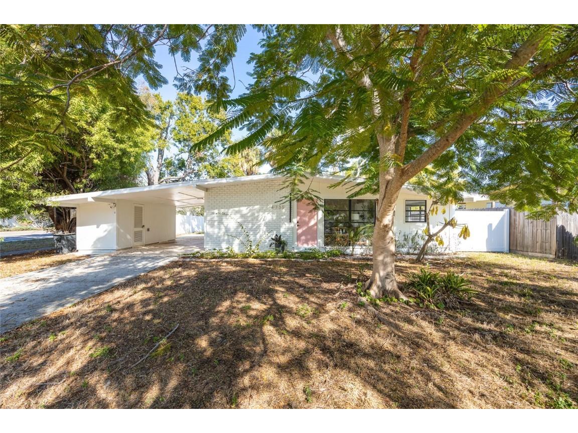 4735 W Wisconsin Avenue Tampa FL 33616 TB8449655 image1