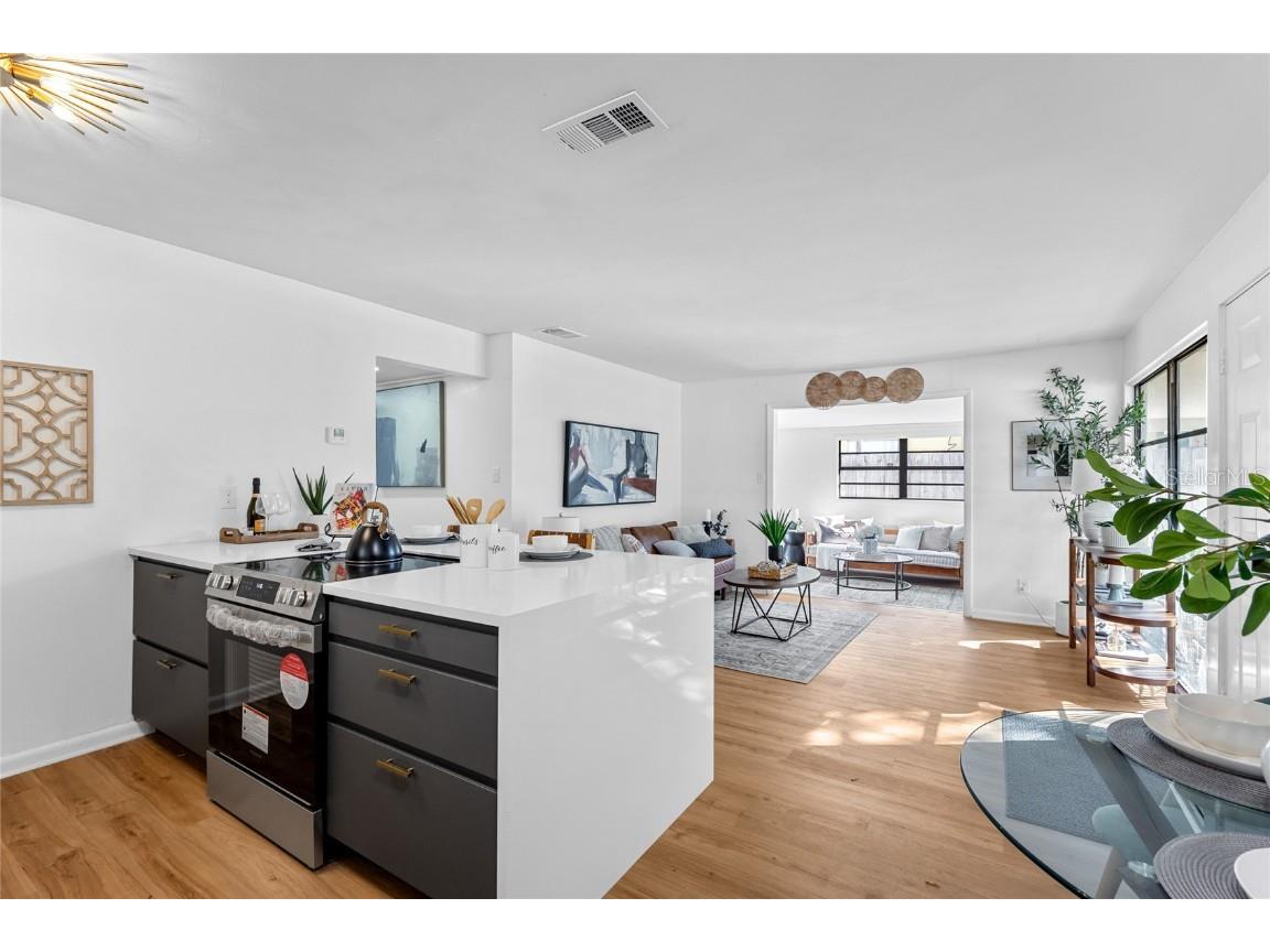 4735 W Wisconsin Avenue Tampa FL 33616 TB8449655 image11