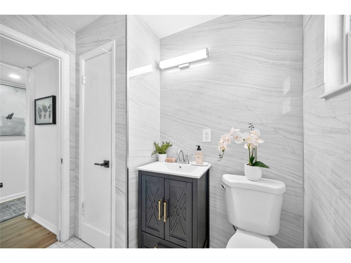 4735 W Wisconsin Avenue Tampa FL 33616 TB8449655 image23