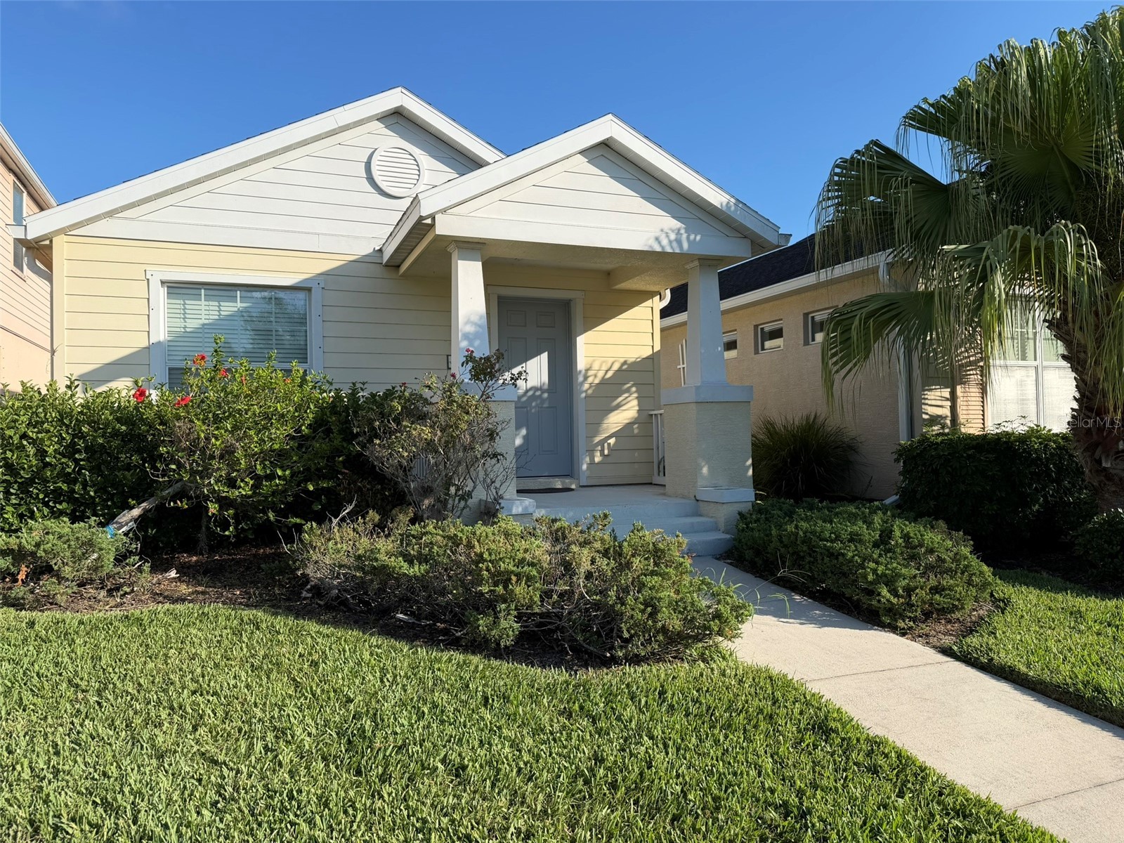 4735 Woodbrook Dr Sarasota FL 34243 A4693683 image1