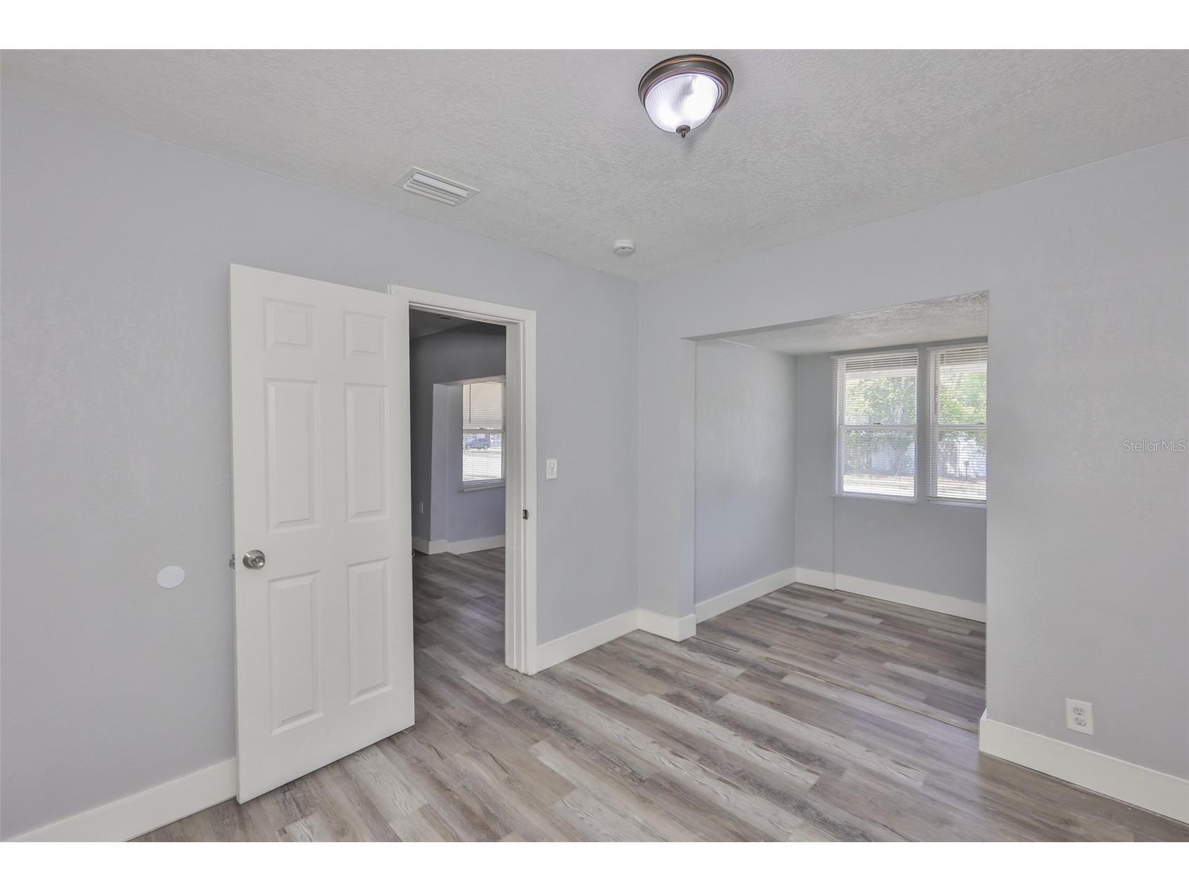 4736 5th Avenue S Saint Petersburg FL 33711 TB8492434 image12