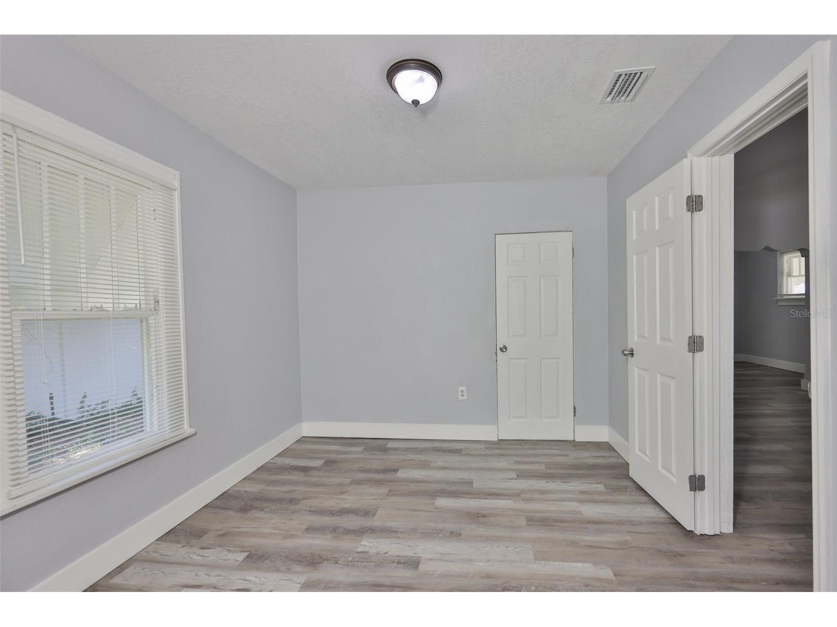 4736 5th Avenue S Saint Petersburg FL 33711 TB8492434 image13