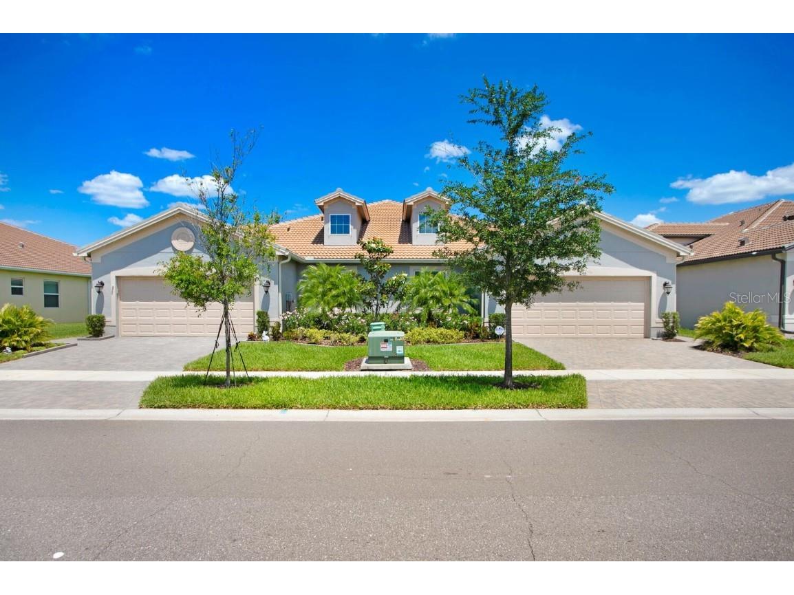 4737 Avila Lakes Drive Wimauma FL 33598 T3441192 image1