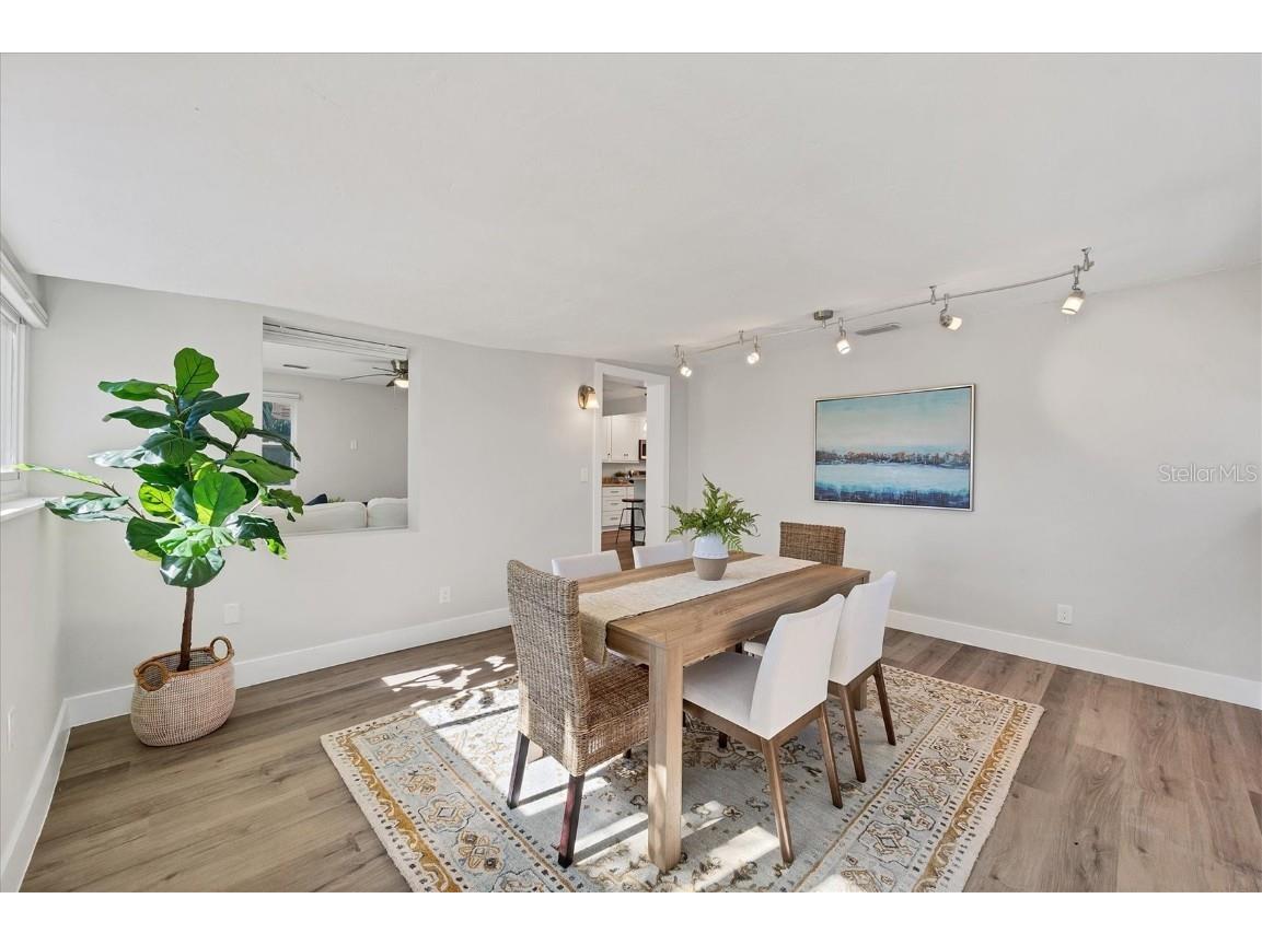 4737 Del Rio Way S Gulfport FL 33711 A4671834 image16