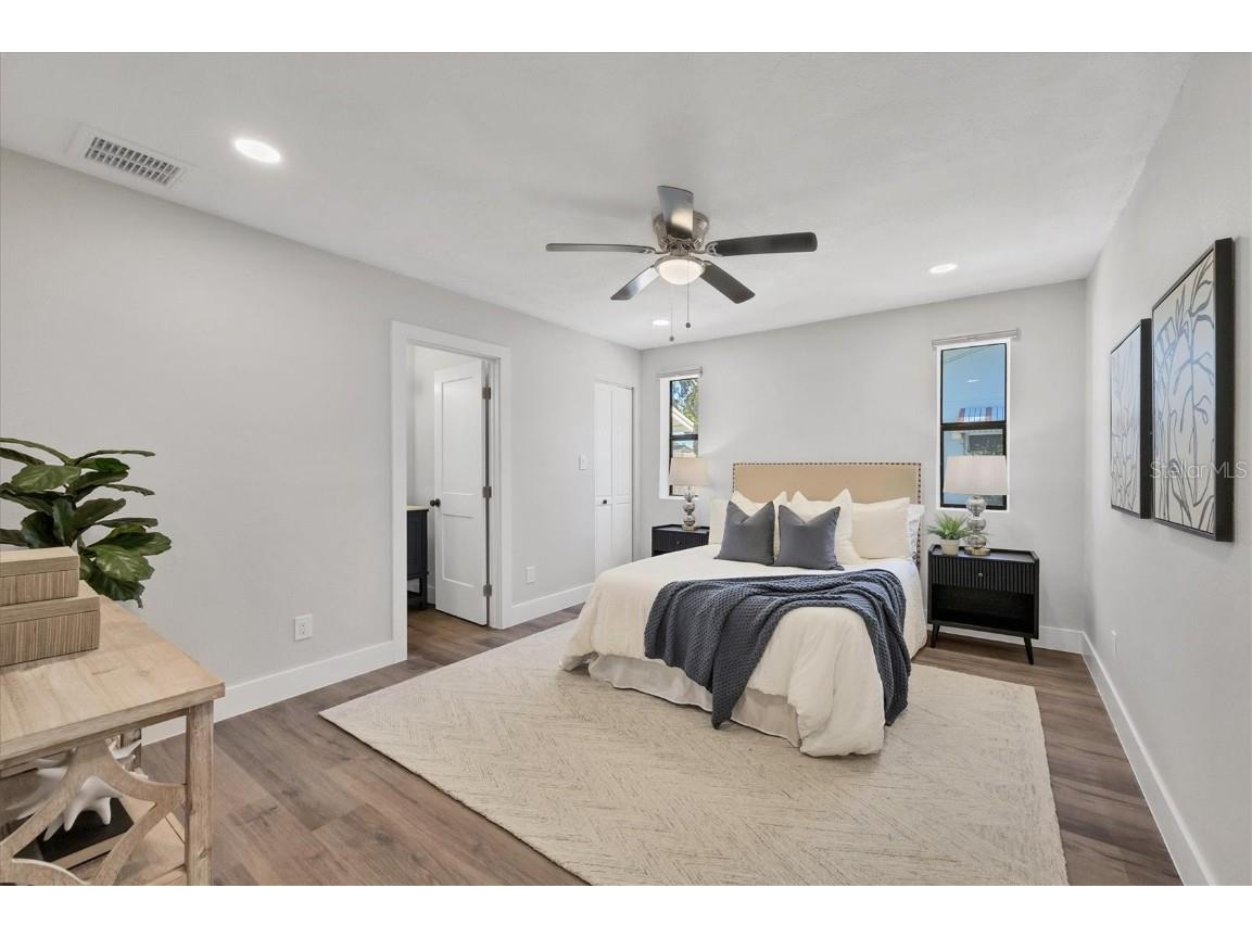 4737 Del Rio Way S Gulfport FL 33711 A4671834 image17