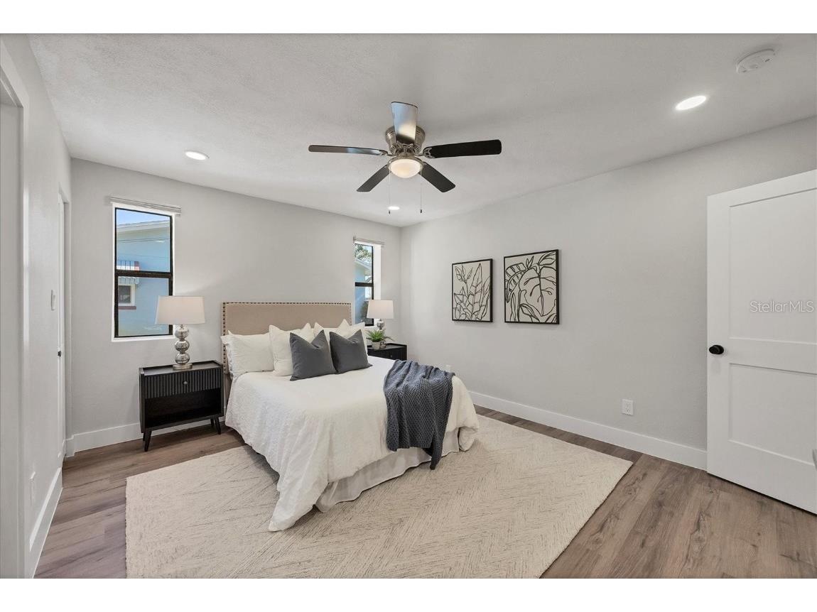 4737 Del Rio Way S Gulfport FL 33711 A4671834 image18