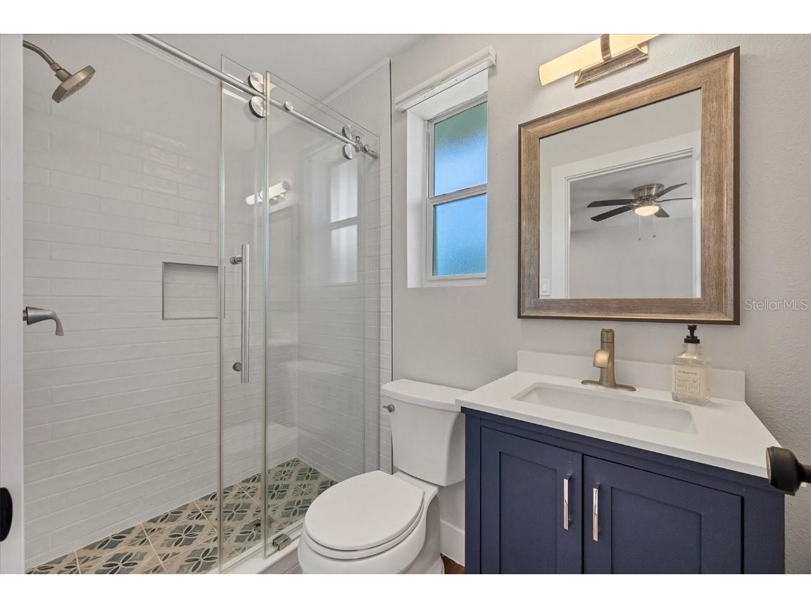 4737 Del Rio Way S Gulfport FL 33711 A4671834 image20