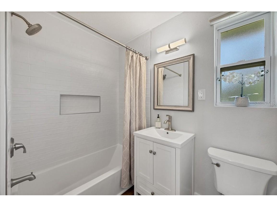 4737 Del Rio Way S Gulfport FL 33711 A4671834 image23