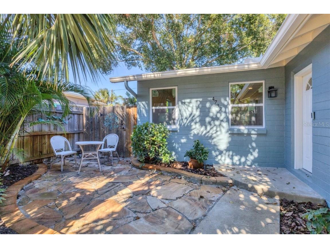 4737 Del Rio Way S Gulfport FL 33711 A4671834 image5