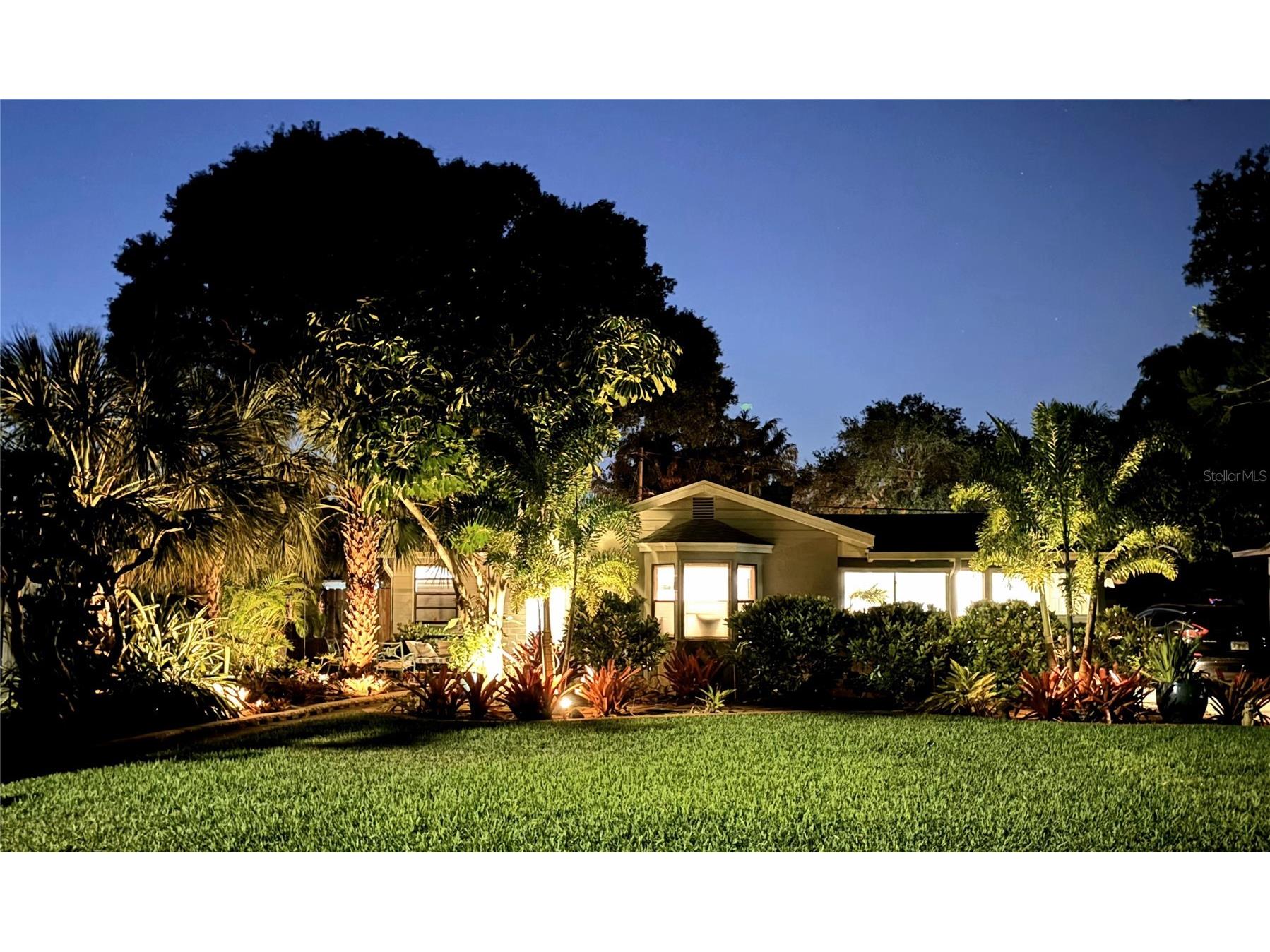4737 Del Rio Way S Gulfport FL 33711 A4685958 image1