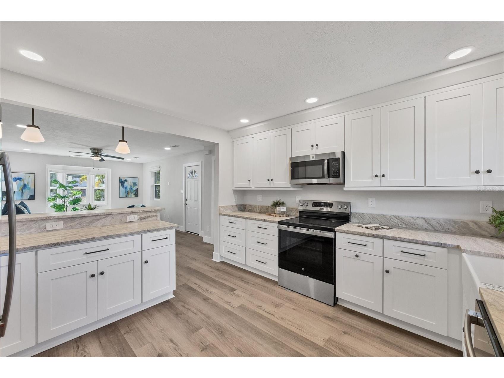 4737 Del Rio Way S Gulfport FL 33711 A4685958 image12