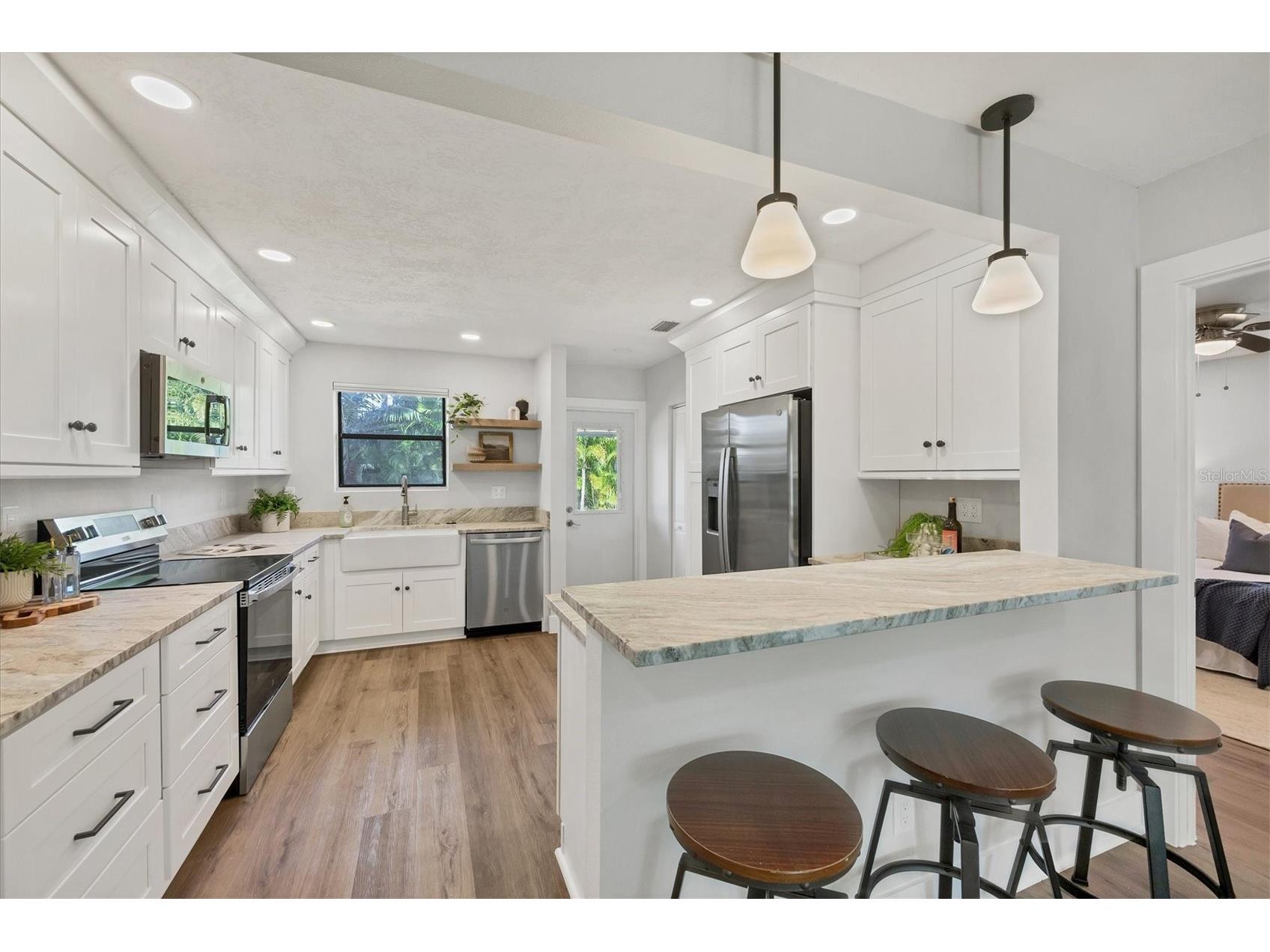 4737 Del Rio Way S Gulfport FL 33711 A4685958 image14