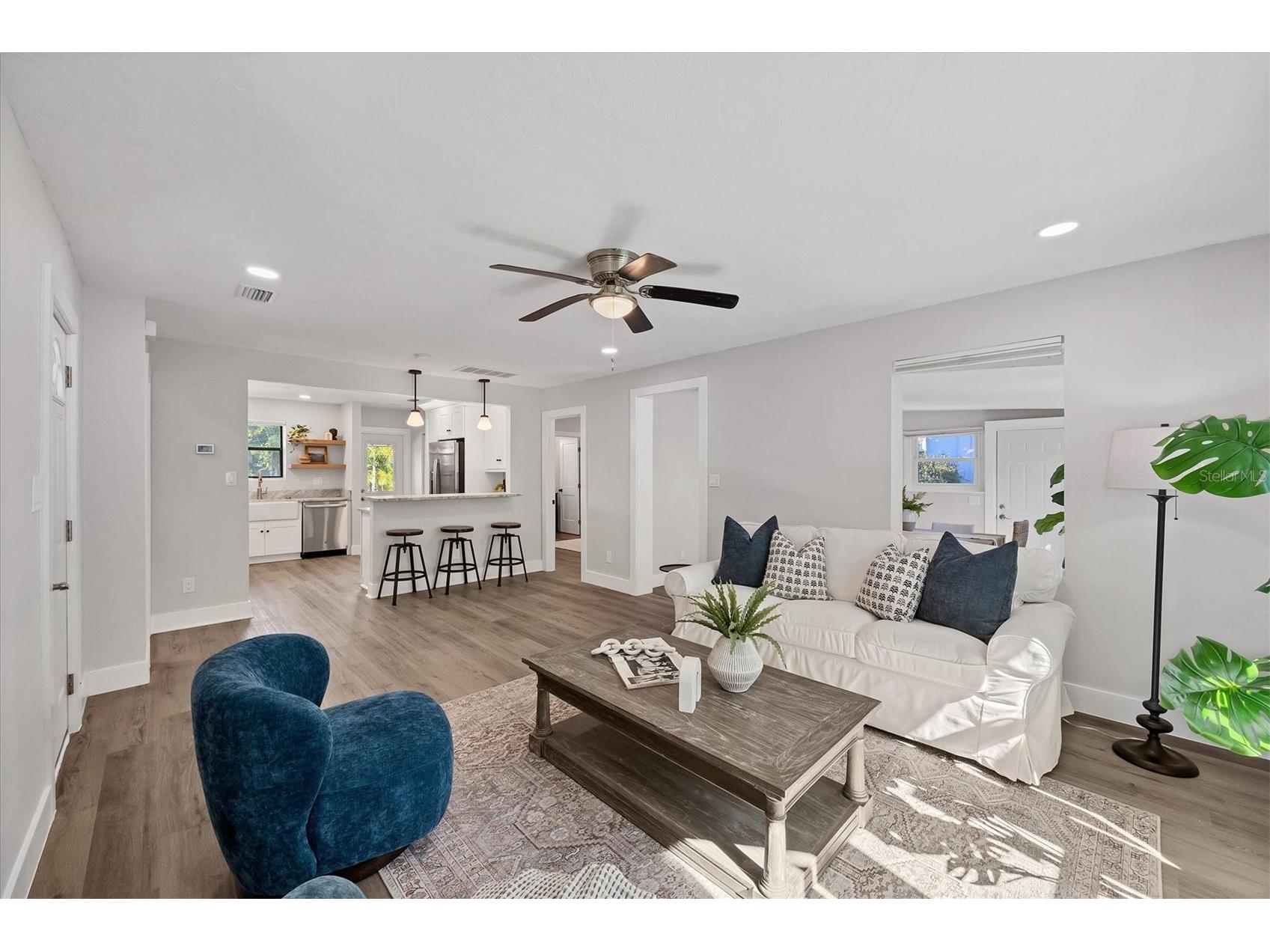 4737 Del Rio Way S Gulfport FL 33711 A4685958 image7