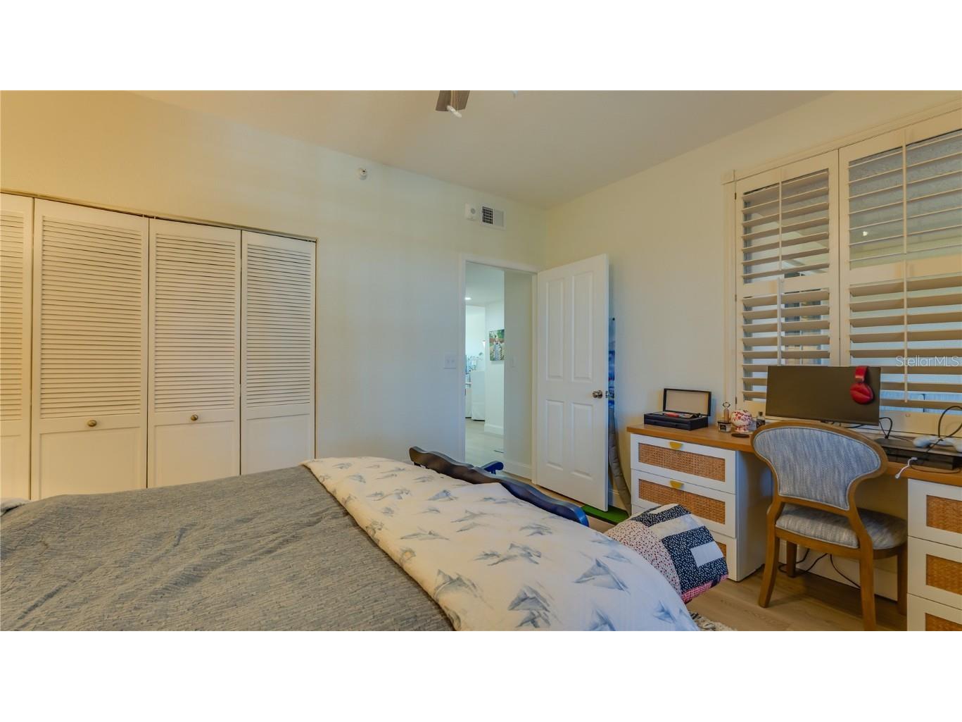 4737 Dolphin Cay Lane S #107 Saint Petersburg FL 33711 TB8438307 image35