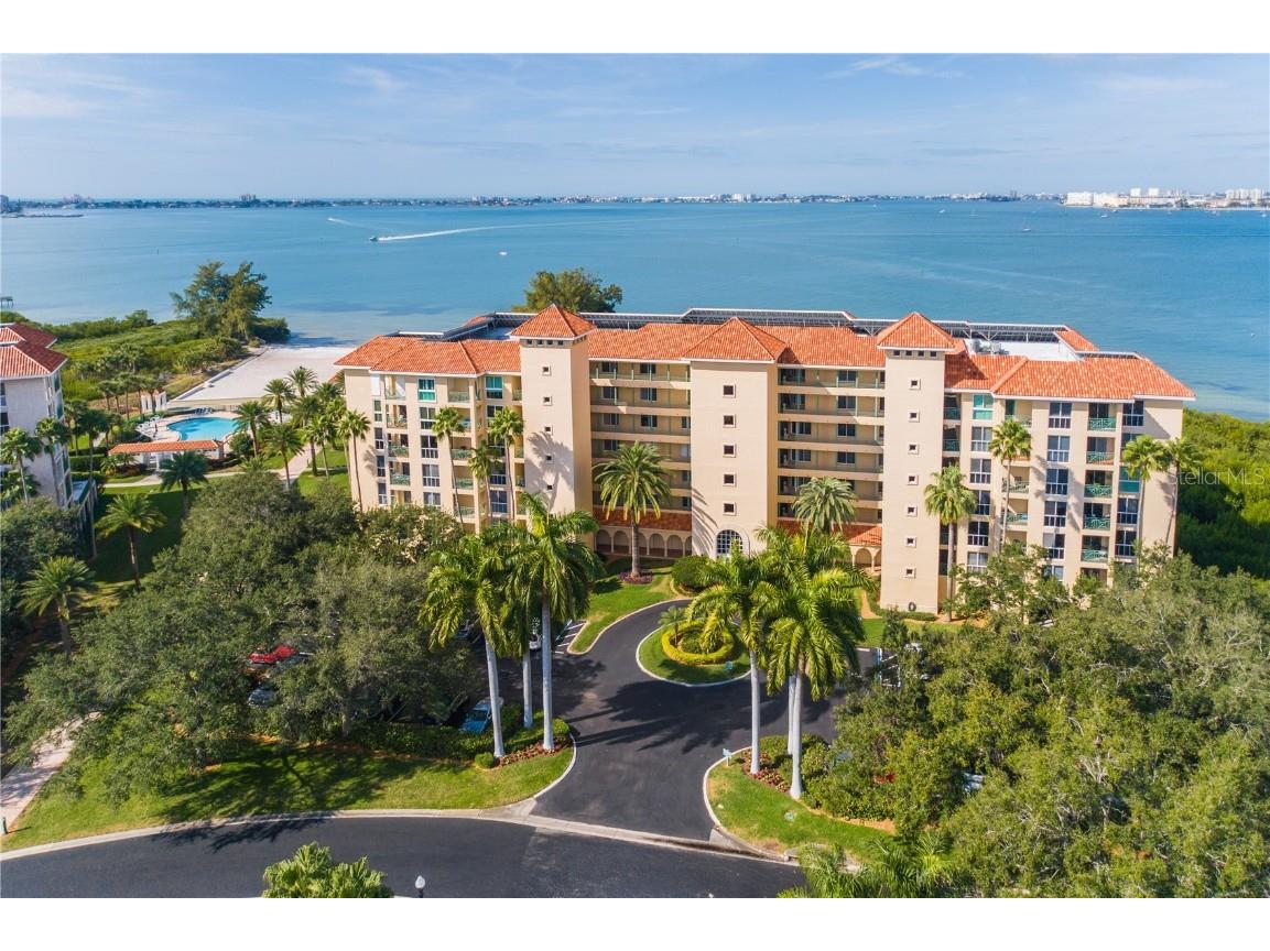 4737 Dolphin Cay Lane S #204 Saint Petersburg FL 33711 - BOCA CIEGA CHANNEL U8231572 image1