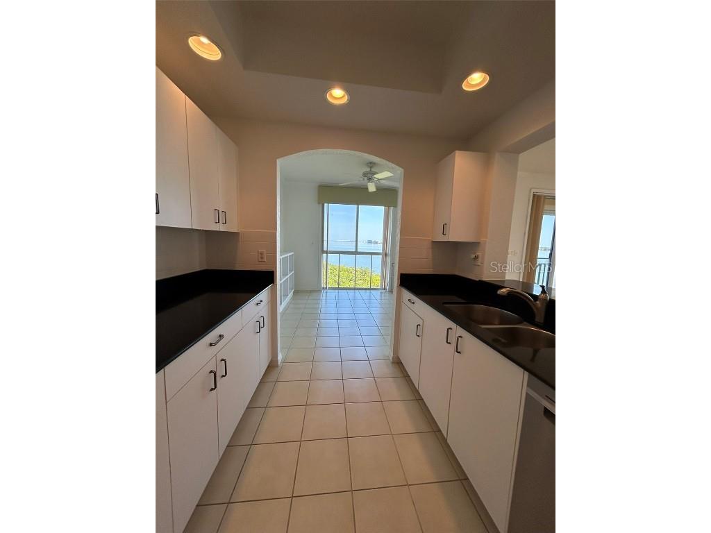 4737 Dolphin Cay Lane S #408 Saint Petersburg FL 33711 TB8386994 image15