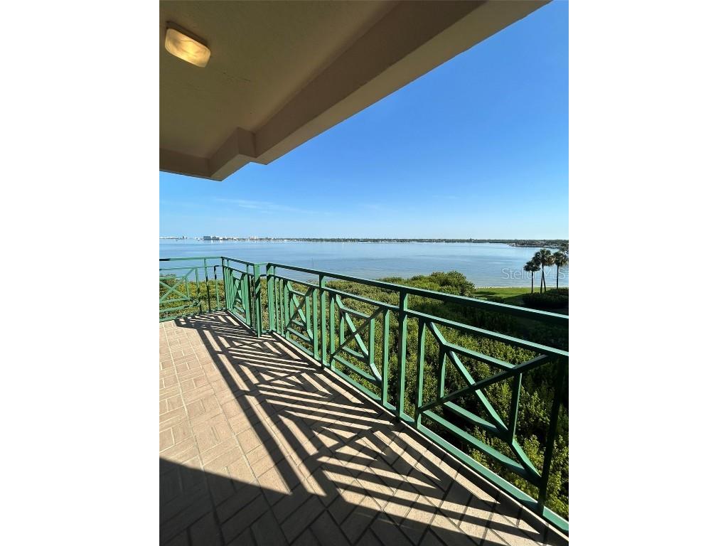 4737 Dolphin Cay Lane S #408 Saint Petersburg FL 33711 TB8386994 image9