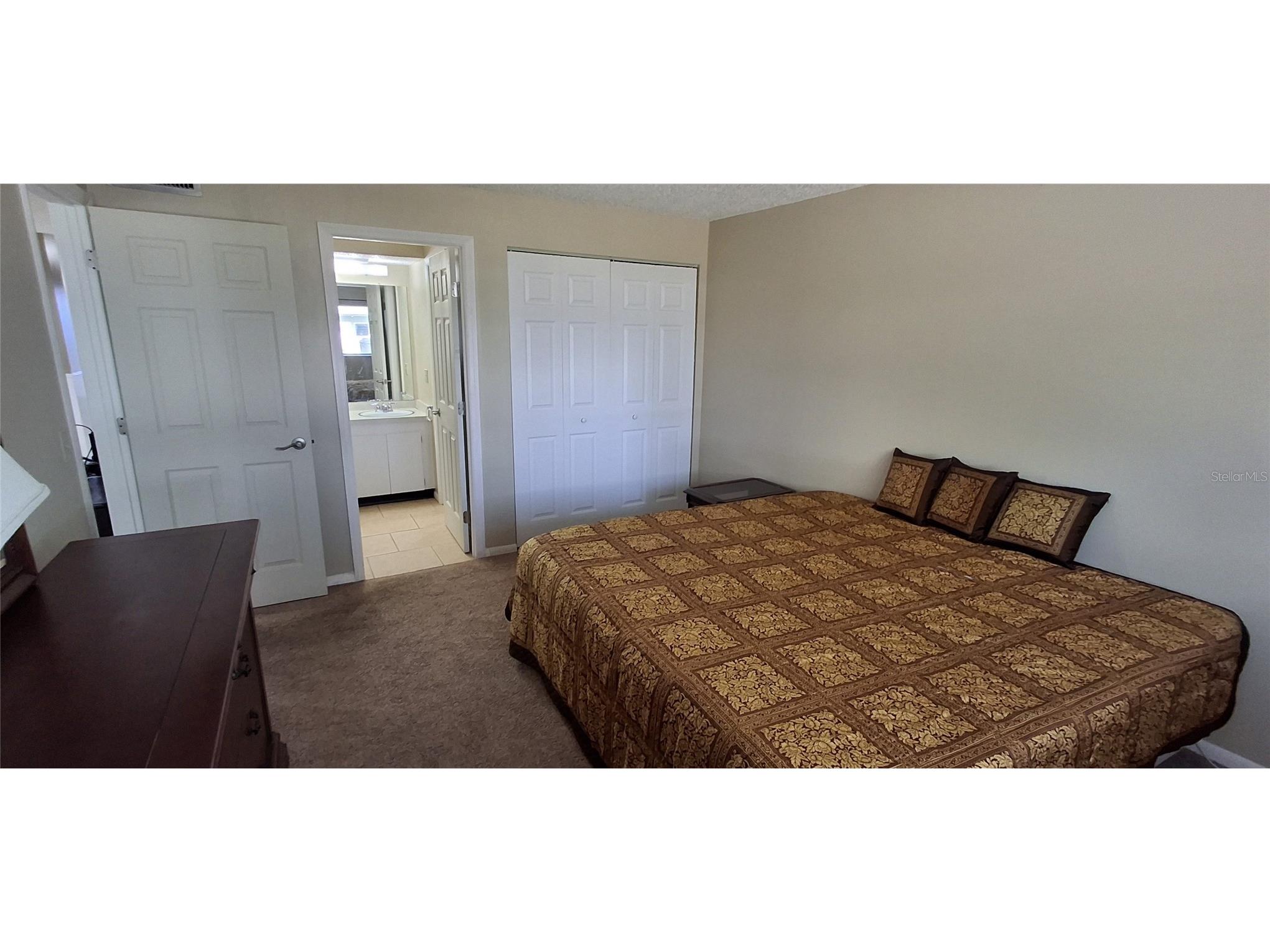 4737 Lake Villa Drive Clearwater FL 33762 TB8470937 image16