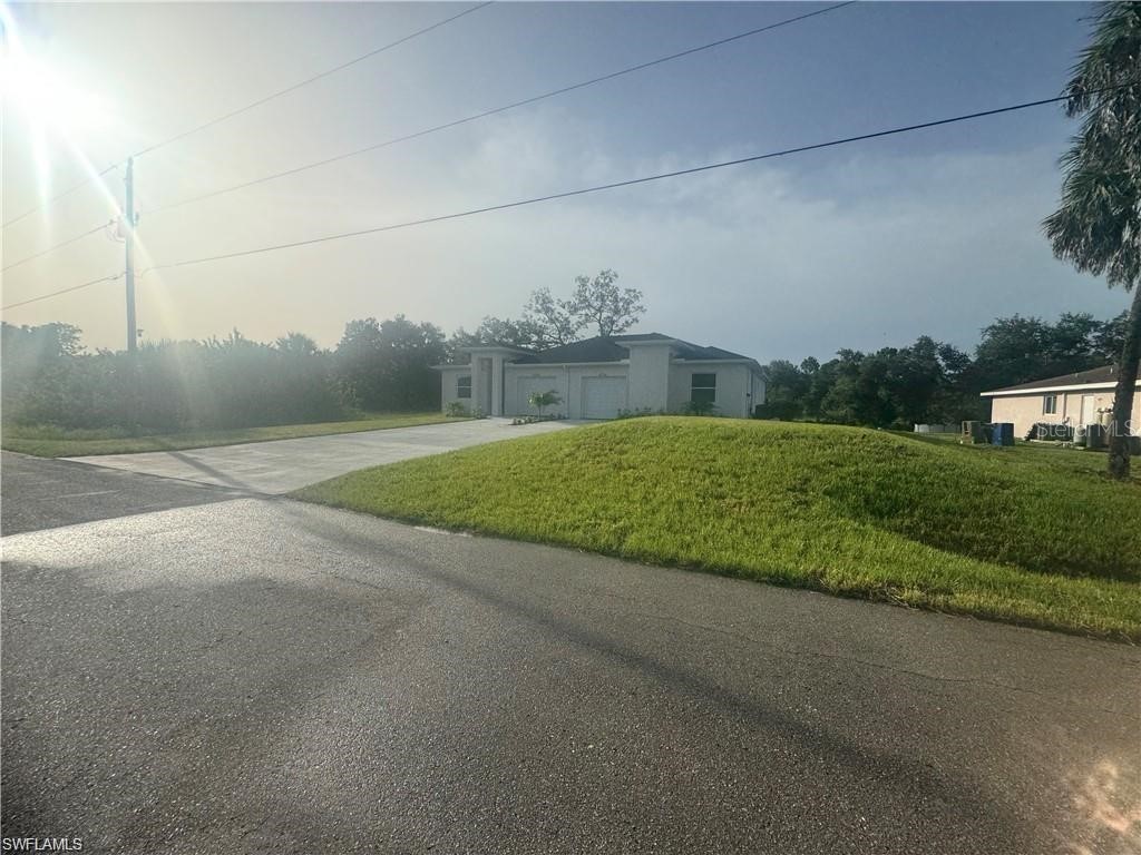 4739 / 4737 14th Street SW Lehigh Acres FL 33973 A4648865 image1