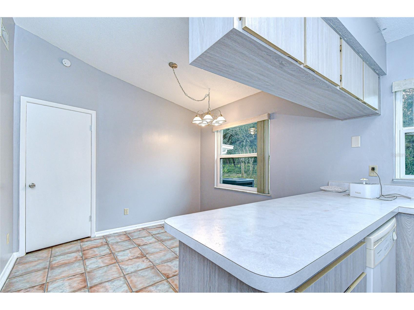 4739 Silver Circle Zephyrhills FL 33541 TB8465084 image13