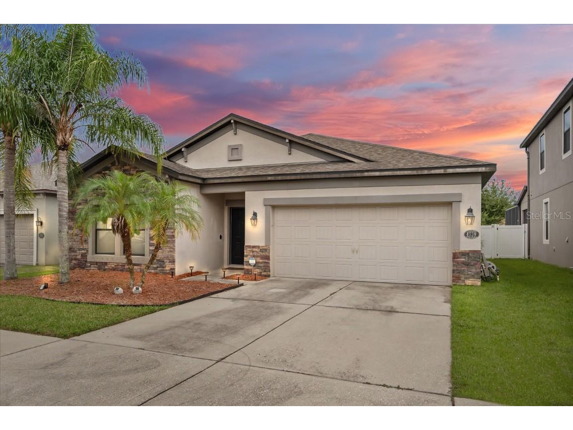 4739 Woods Landing Lane Tampa FL 33619 TB8426252 image1