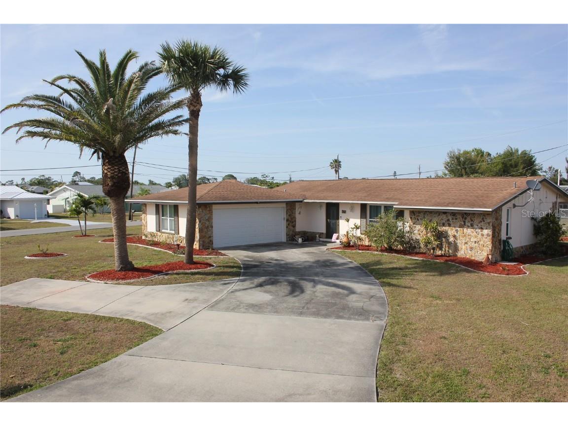 474 Elm Avenue NW Port Charlotte FL 33952 C7507789 image1