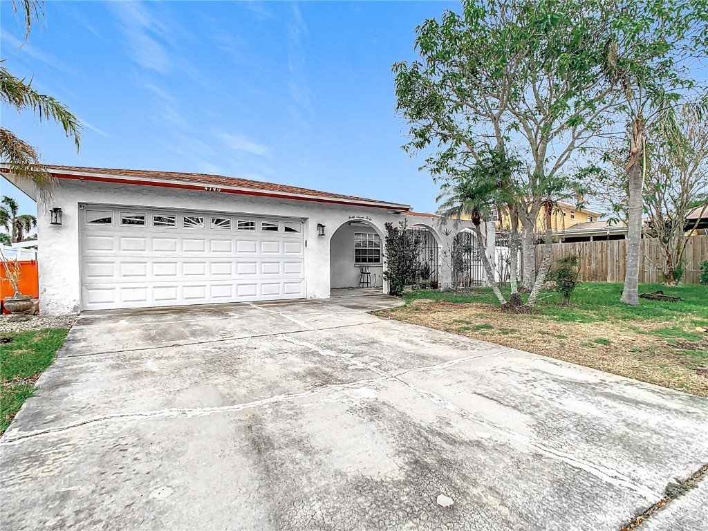 4740 114th Street N Saint Petersburg FL 33708 TB8324278 image1