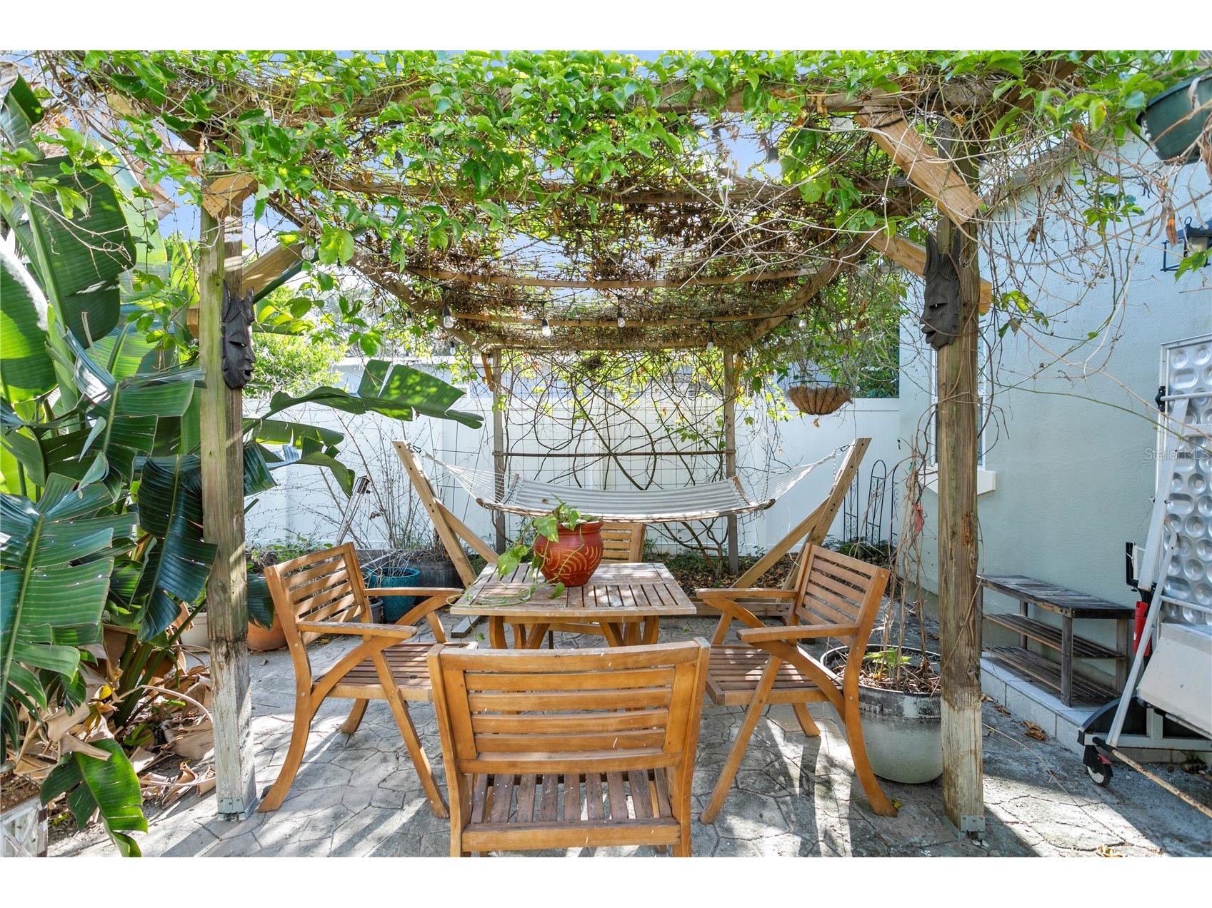 4740 22nd Avenue N Saint Petersburg FL 33713 TB8521933 image2