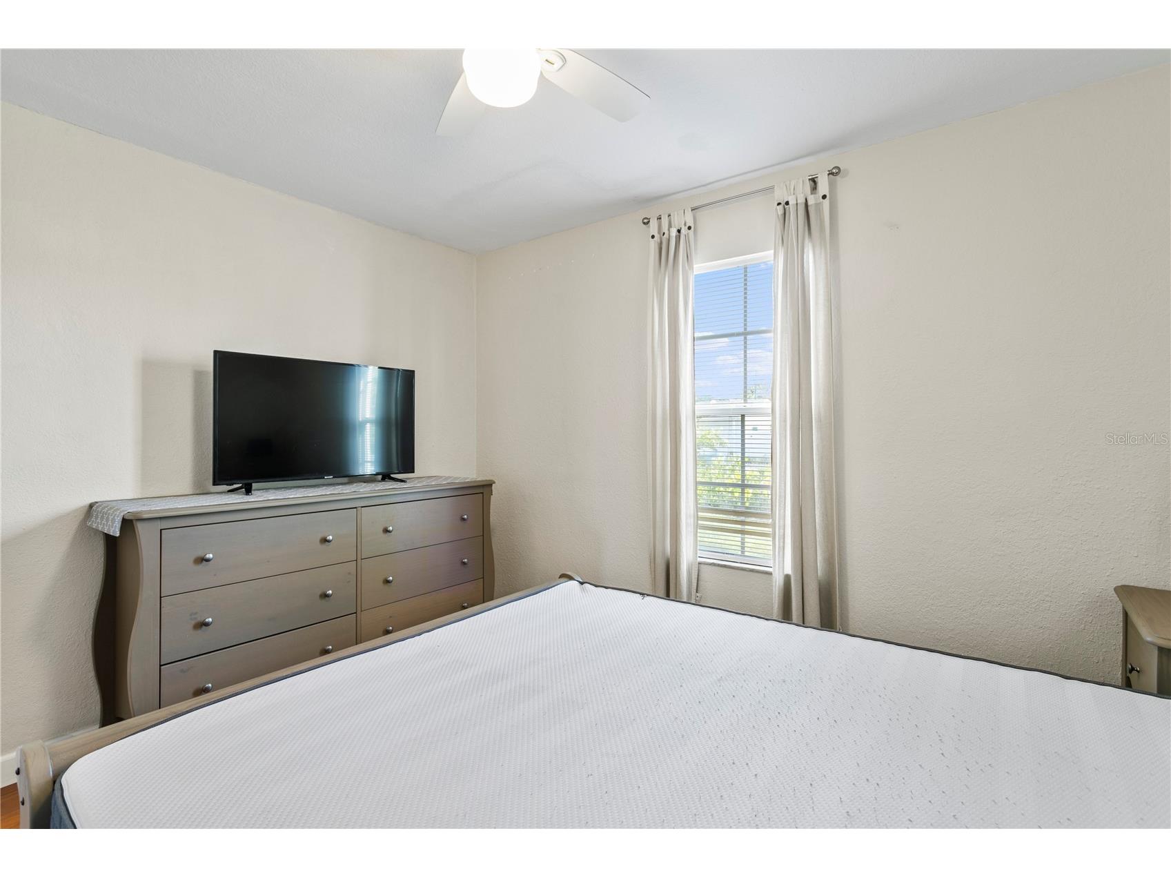 4740 22nd Avenue N Saint Petersburg FL 33713 TB8521933 image21