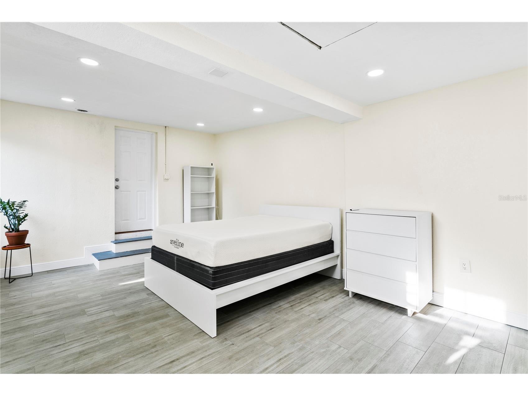 4740 22nd Avenue N Saint Petersburg FL 33713 TB8521933 image23