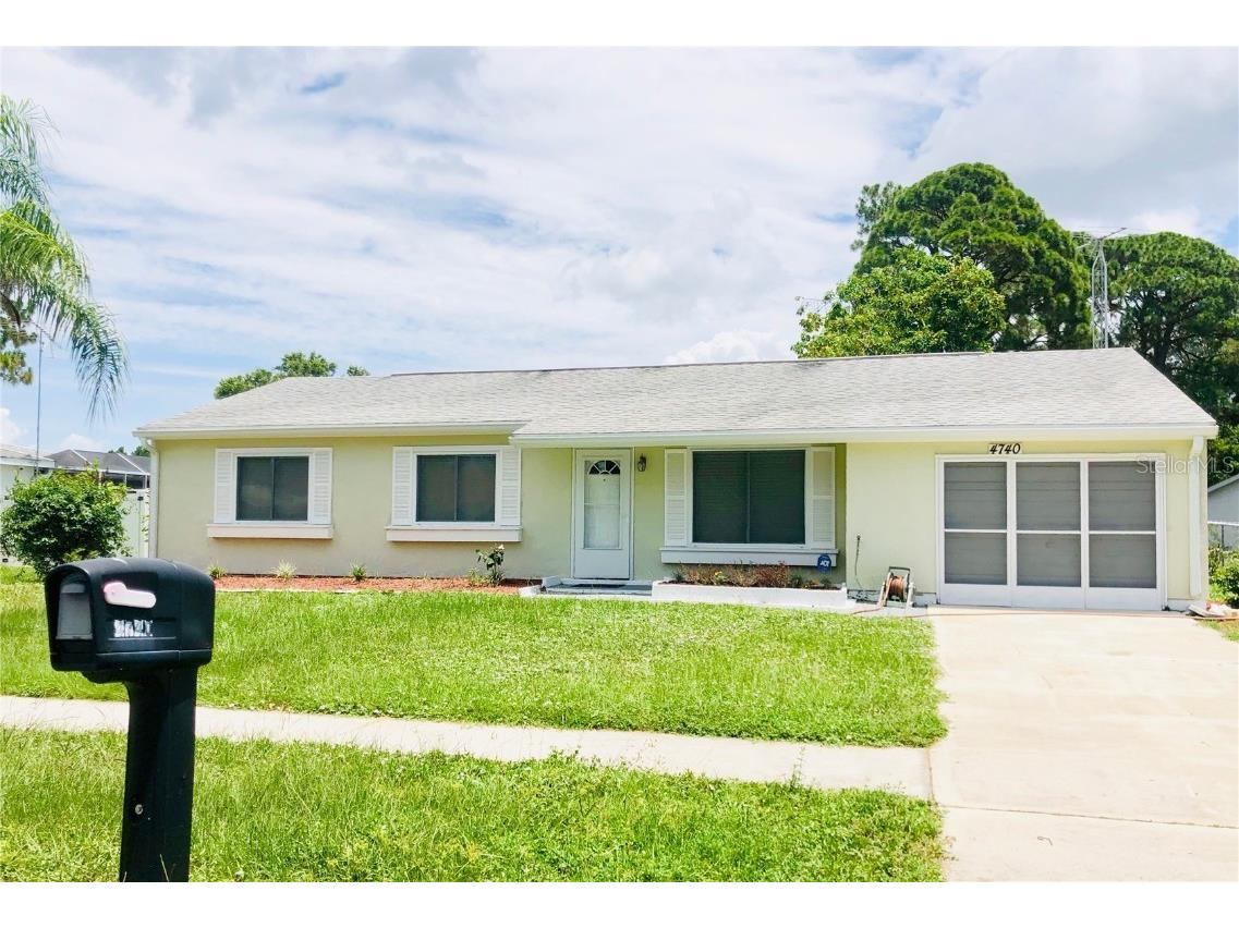 4740 Avanti Circle North Port FL 34287 A4558683 image1