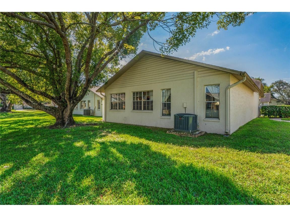 4740 Carrington Court New Port Richey FL 34655 W7880148 image12