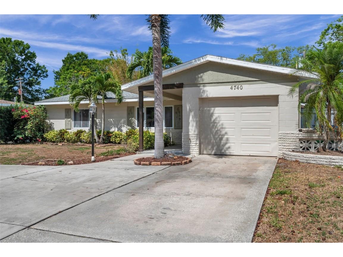 4740 Lake Charles Drive N Kenneth City FL 33709 U8201256 image1