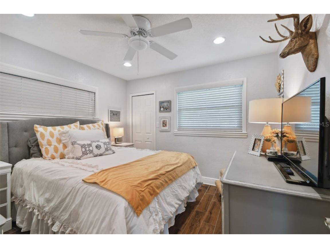 4740 Venetian Boulevard NE Saint Petersburg FL 33703 TB8405184 image25