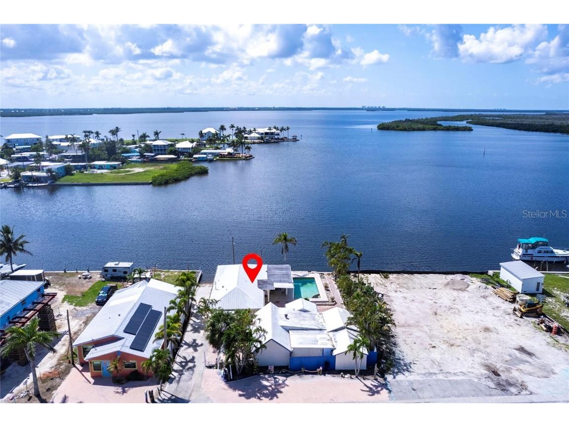 4741/4743 Pine Island Road NW Matlacha FL 33993 A4658605 image1