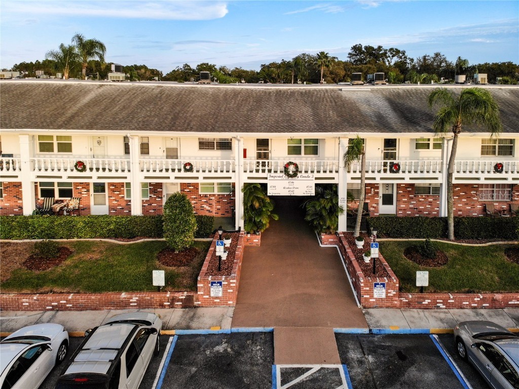 4742 Azalea Drive #201 New Port Richey FL 34652 W7858982 image1
