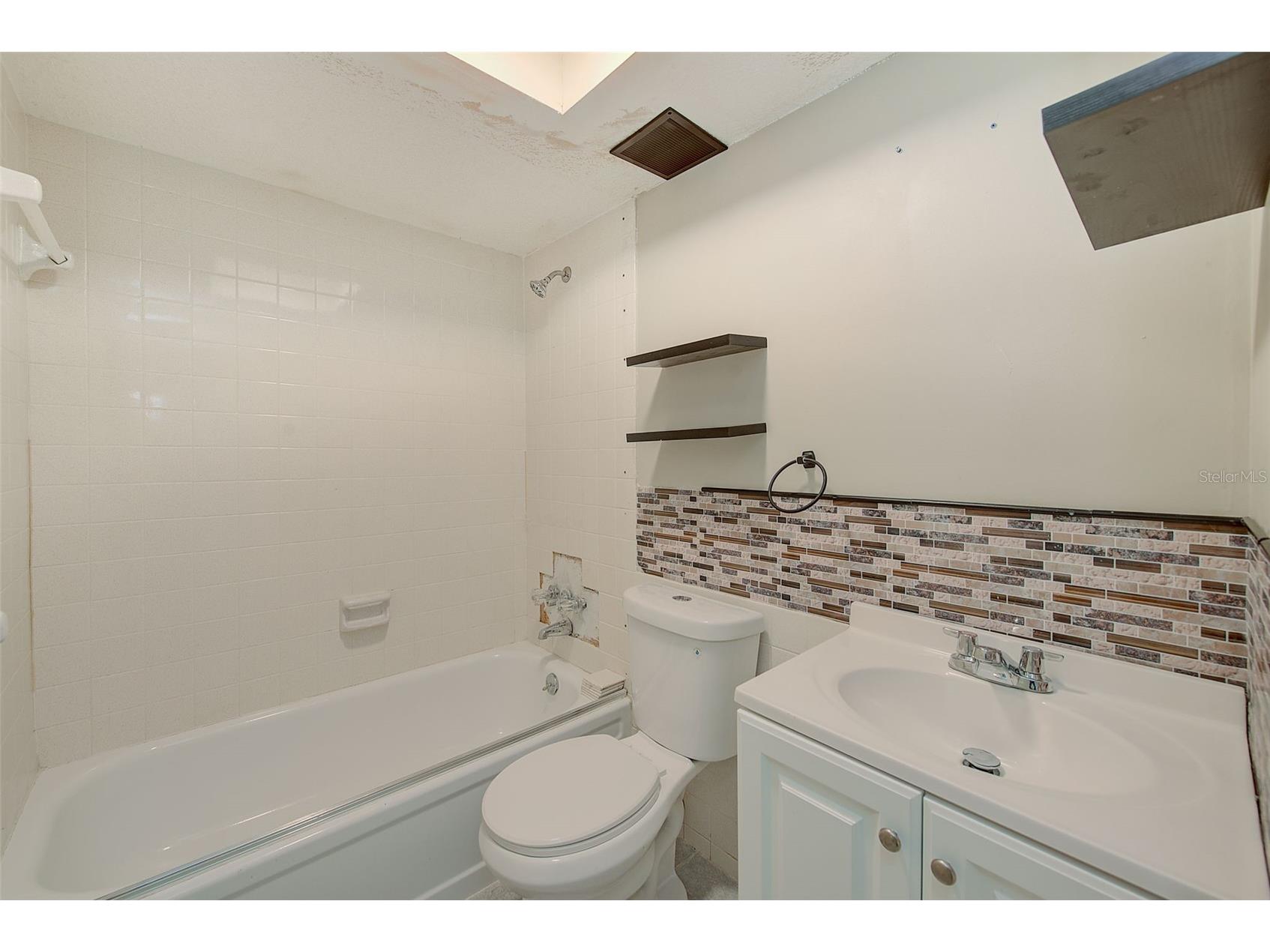 4742 Azalea Drive #213 New Port Richey FL 34652 TB8498856 image13