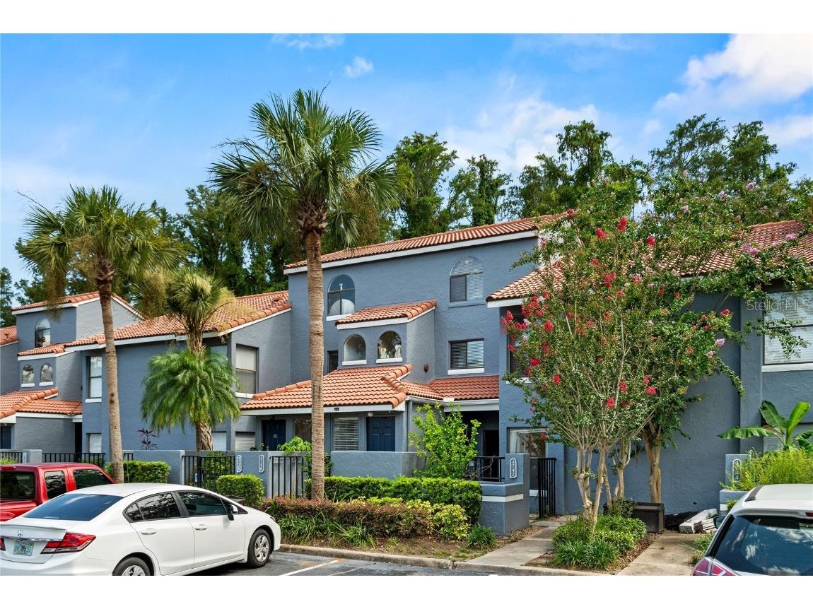 4742 Capri Place #214 Orlando FL 32811 O6223903 image1
