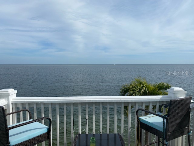 4742 Coquina Key Drive SE Saint Petersburg FL 33705 - TAMPA BAY U8187577 image1