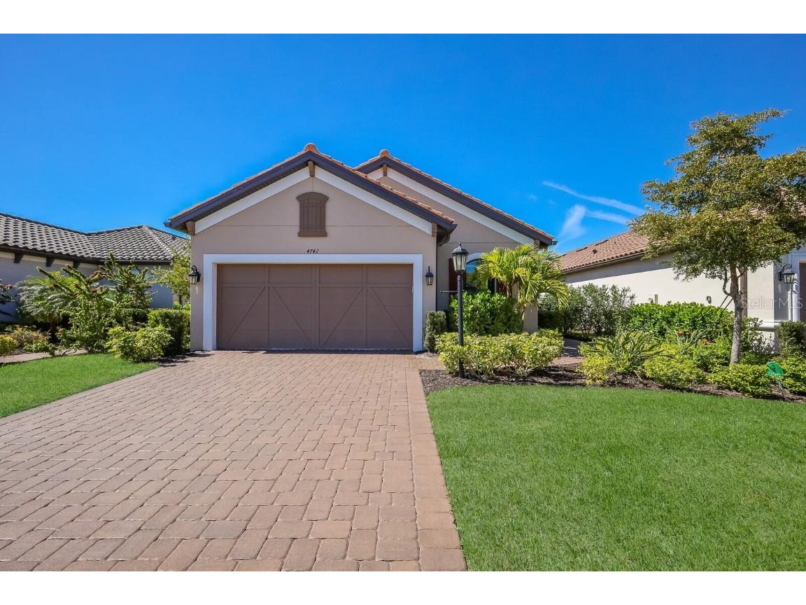 4742 Motta Court Lakewood Ranch FL 34211 A4601278 image1