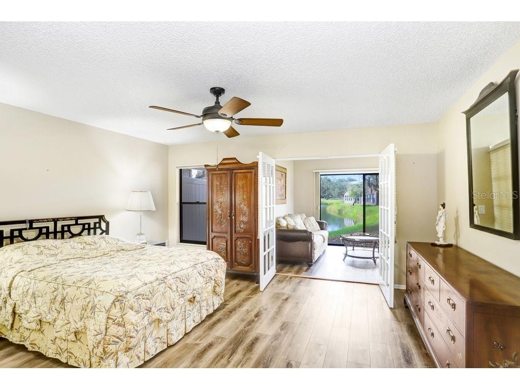 4742 Oak Hill Drive #12 Sarasota FL 34232 - POND TB8455745 image13