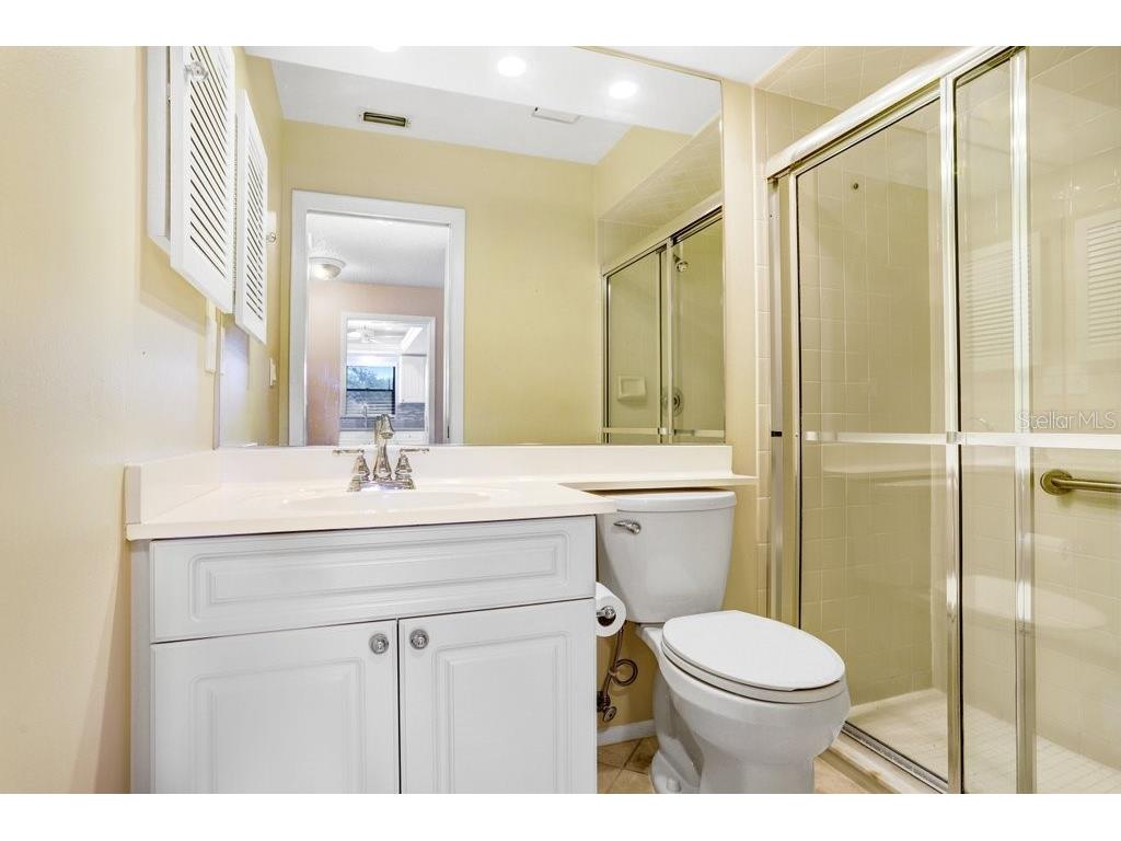 4742 Oak Hill Drive #12 Sarasota FL 34232 - POND TB8455745 image23