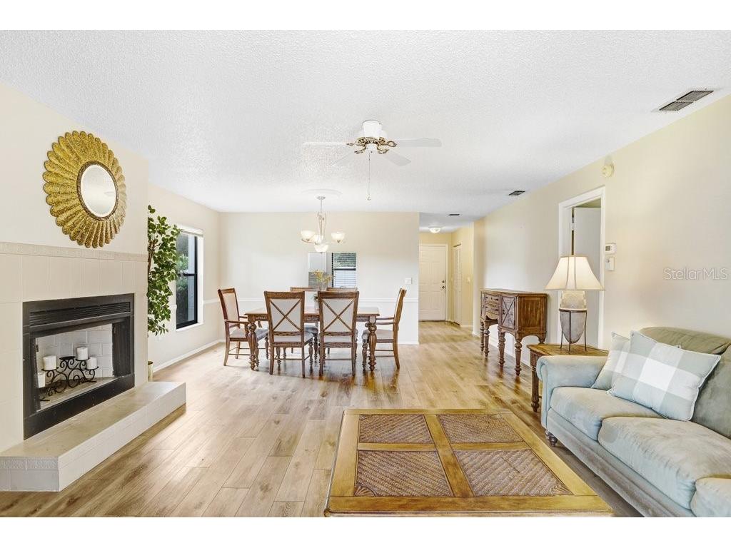 4742 Oak Hill Drive #12 Sarasota FL 34232 - POND TB8455745 image5