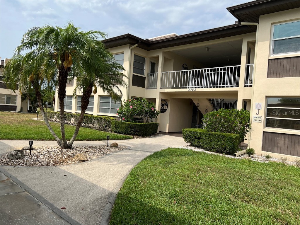 4743 Jasper Drive #204 New Port Richey FL 34652 W7854483 image1